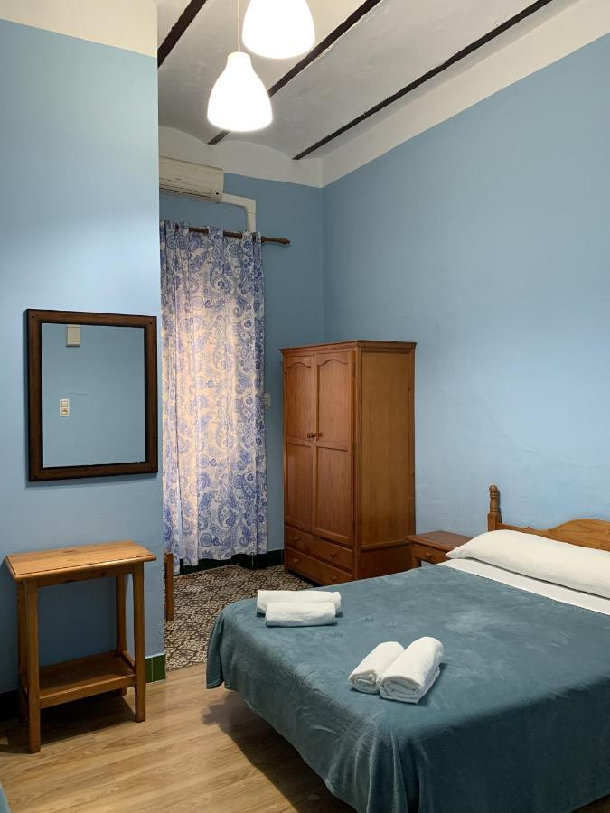 Pension Lisdos Sevilla Exterior foto