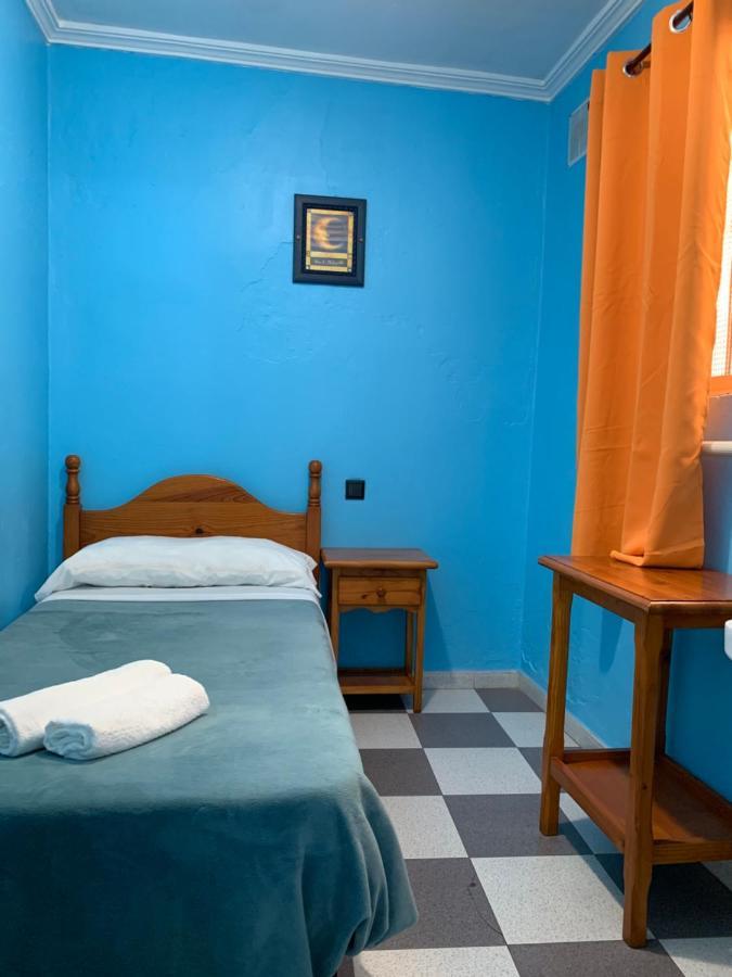 Pension Lisdos Sevilla Exterior foto
